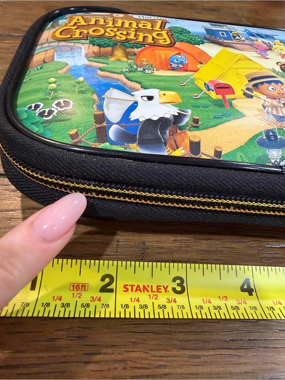 Animal Crossing switch Themed Carrying Case - Beach Scene - Picture 4 of 8